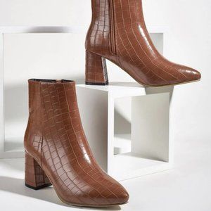 NEW!!! SHEIN CROC EMBOSSED BLOCK HEEL BOOTS US SIZE 7.5 (38) TAN/SIENNA BROWN